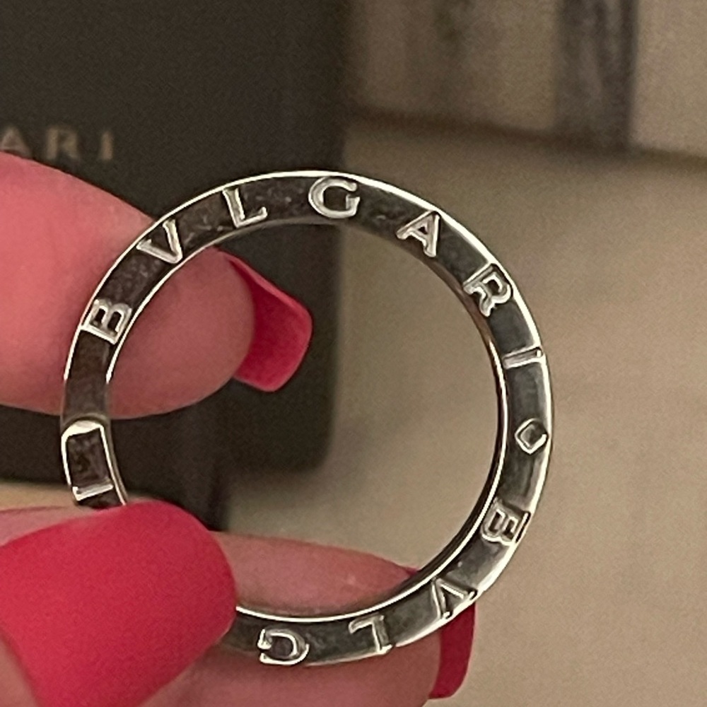 BVLGARI Key-Ring W/BOX⭐️Charm⭐️Silver
⭐️Accessory⭐️ - Picture 6 of 9
